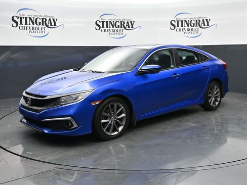 Used 2020 Honda Civic EX image 3