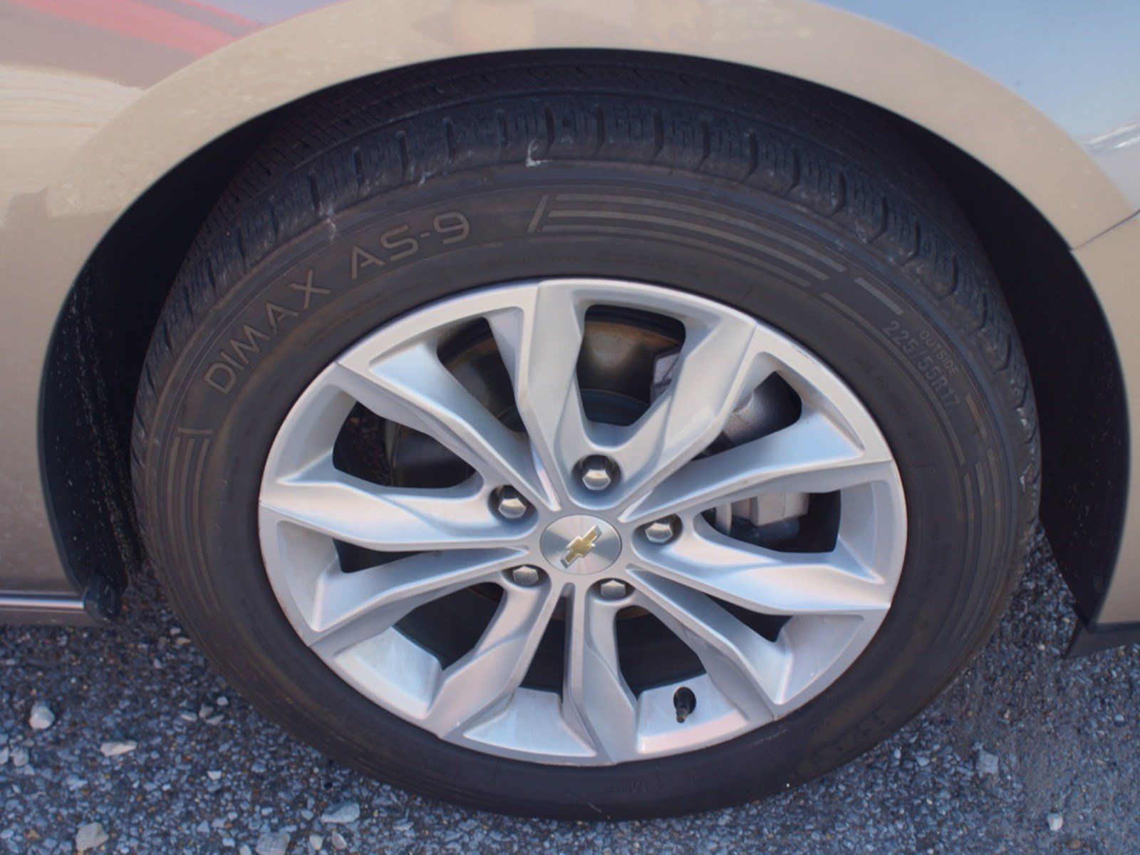 Used 2025 Chevrolet Malibu LT FWD image 4