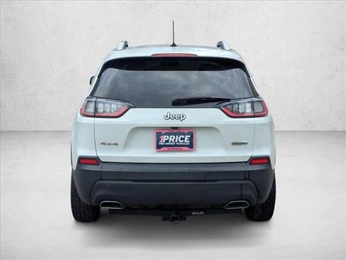 Used 2019 Jeep Cherokee Latitude Plus w/ Cold Weather Group AWD/4WD image 6