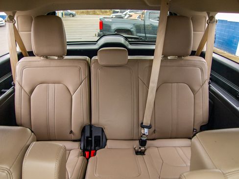 Used 2024 Ford Expedition Max Limited image 32