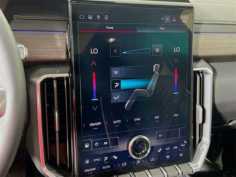 Used 2025 GMC Acadia Denali w/ LPO, Floor Liner Package image 15