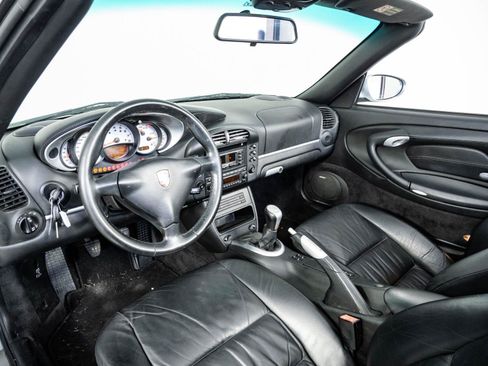 Used 2004 Porsche 911 Carrera 4S AWD/4WD image 4