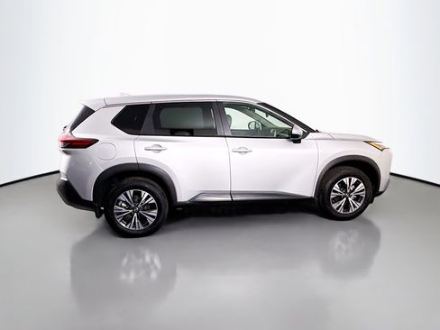 Used 2023 Nissan Rogue SV FWD image 11