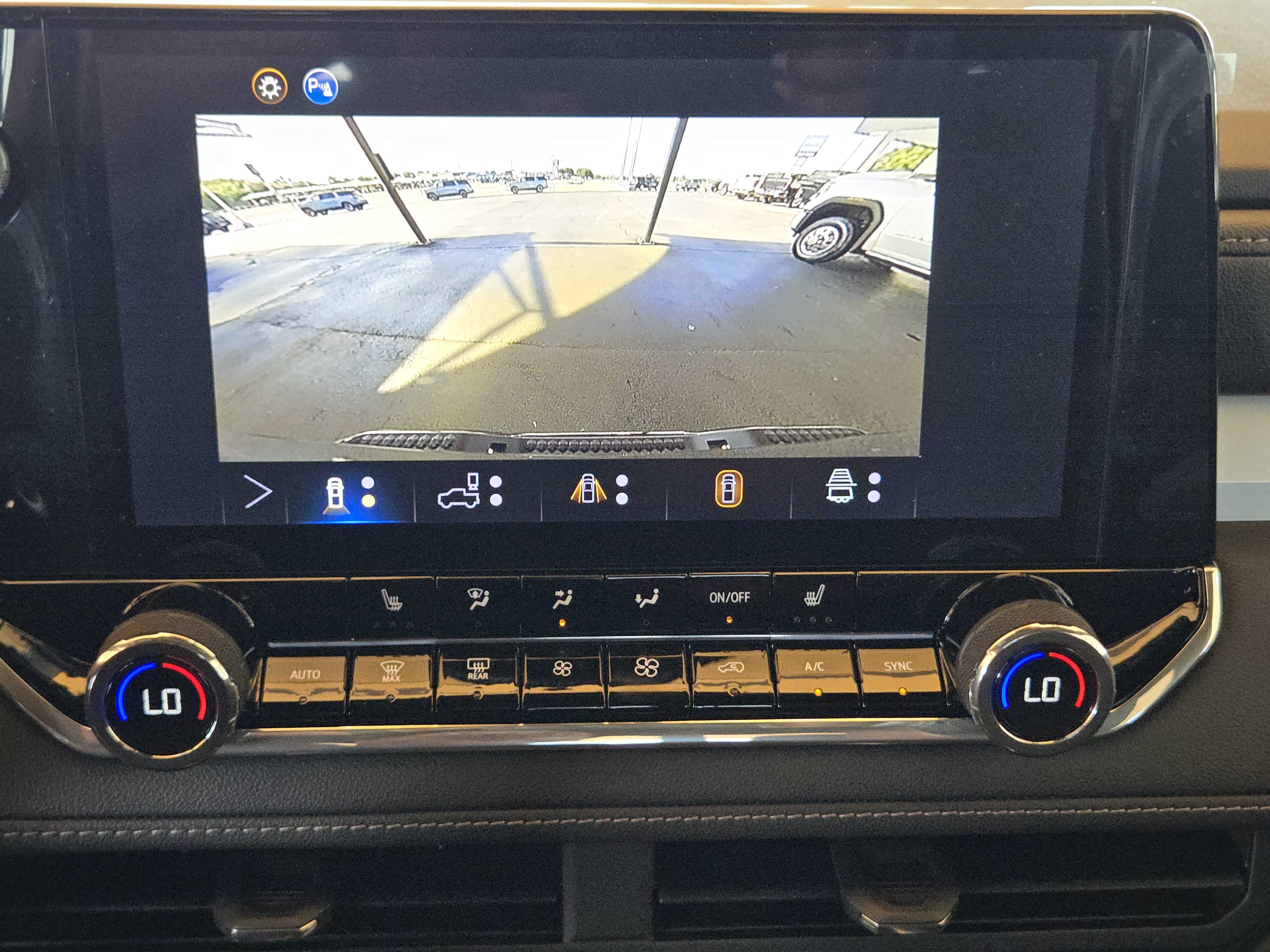 New 2026 Chevrolet Colorado LT w/ LT Convenience Package AWD/4WD image 14
