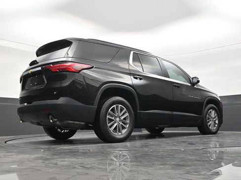 Used 2023 Chevrolet Traverse LT FWD image 24
