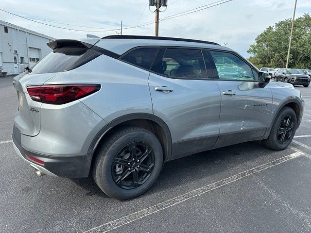 Used 2023 Chevrolet Blazer LT w/ Midnight/Sport Edition AWD/4WD image 3