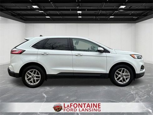 Used 2023 Ford Edge SEL image 6