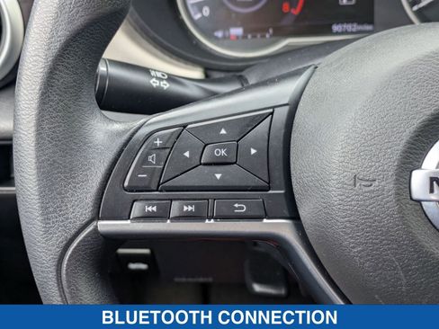 Used 2021 Nissan Versa SV FWD image 17