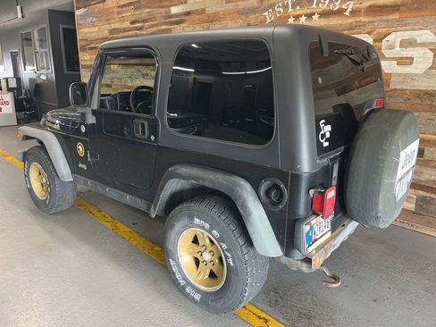 Used 2006 Jeep Wrangler Sport w/ Golden Eagle Group AWD/4WD image 6