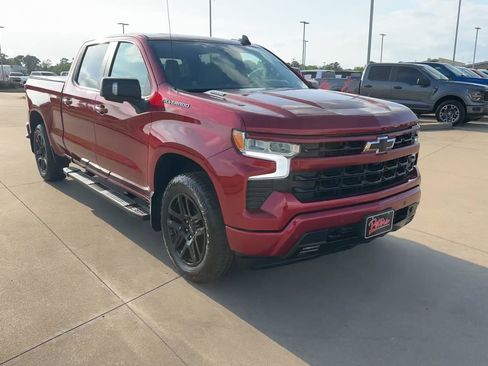 Used 2024 Chevrolet Silverado 1500 RST AWD/4WD image 2