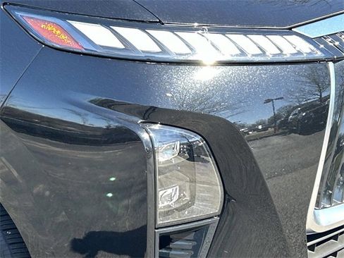 Certified 2025 INFINITI QX80 Sensory image 10