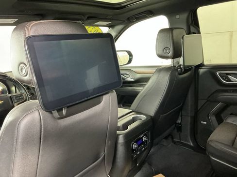 Used 2023 Chevrolet Tahoe High Country w/ Advanced Technology Package AWD/4WD image 13