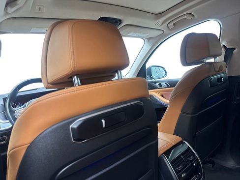 Used 2023 BMW X7 xDrive40i AWD/4WD image 37