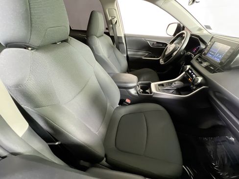 Used 2019 Toyota RAV4 LE w/ All Weather Liner Package image 25