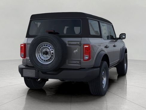 New 2025 Ford Bronco 4-Door AWD/4WD image 8