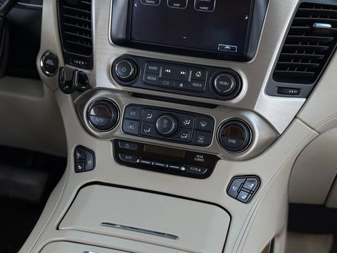 Used 2017 GMC Yukon Denali AWD/4WD image 21