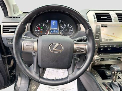 Used 2018 Lexus GX 460 w/ Navigation Package AWD/4WD image 14