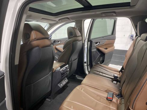 Used 2023 Acura MDX SH-AWD w/ Advance Package image 12