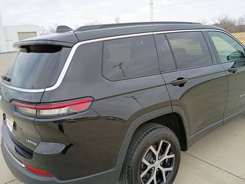 Used 2024 Jeep Grand Cherokee L Limited w/ Luxury Tech Group II image 38