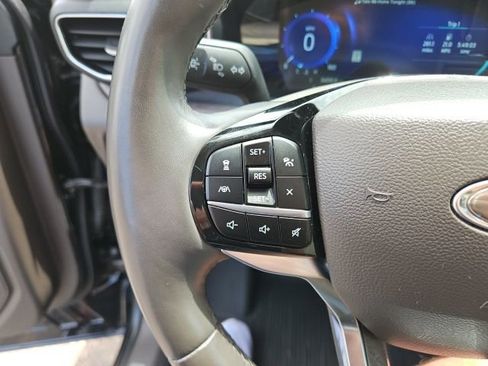 Used 2023 Ford Explorer Platinum w/ Technology Package image 35