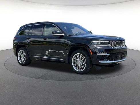 Certified 2025 Jeep Grand Cherokee Summit AWD/4WD image 8