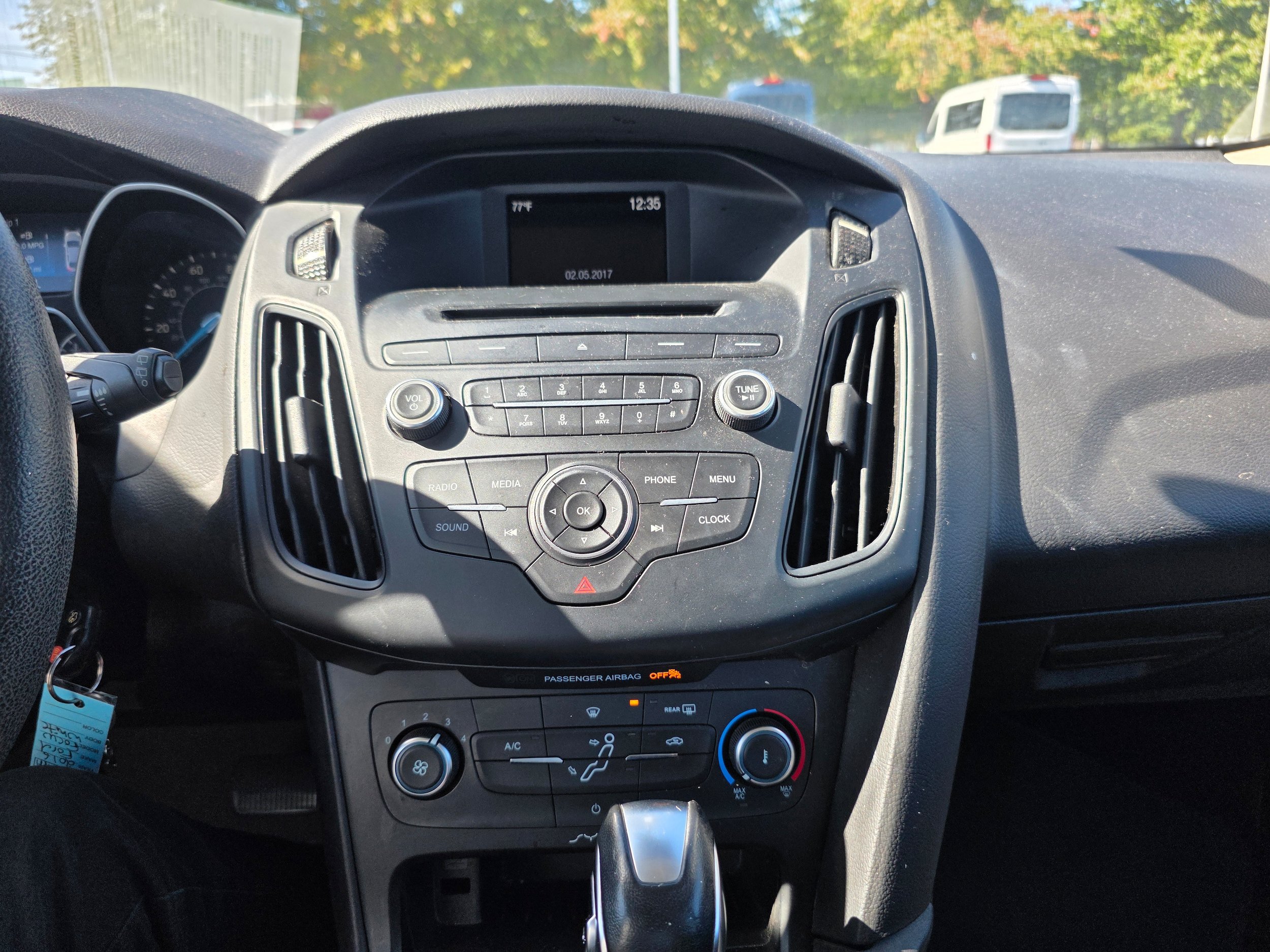 Used 2016 Ford Focus SE FWD image 9