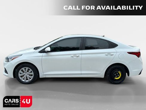 Used 2022 Hyundai Accent SE FWD image 4