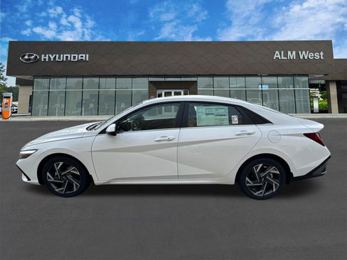 New 2026 Hyundai Elantra Limited image 8