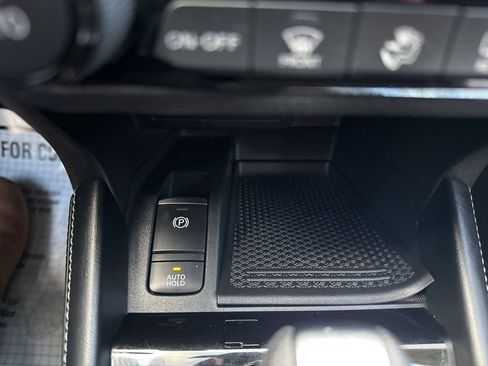 Used 2022 Nissan Kicks SR w/ Premium Package image 37