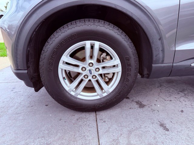 Certified 2023 Ford Explorer XLT RWD image 4