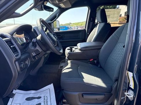 New 2026 RAM 3500 Tradesman AWD/4WD image 25