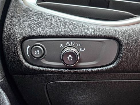 Used 2022 Chevrolet Malibu LS FWD image 25