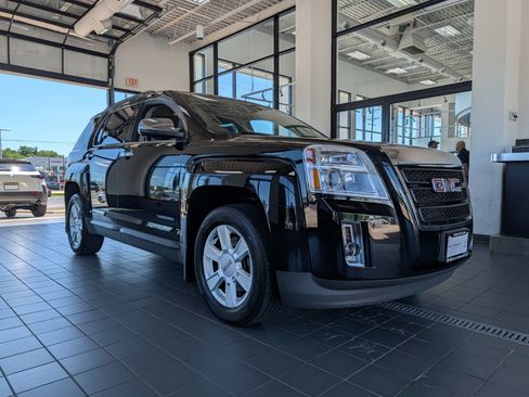 Used 2013 GMC Terrain SLT w/ LPO, Protection Package FWD image 1