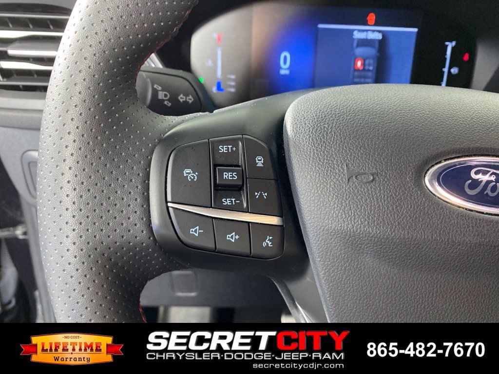 Used 2024 Ford Escape ST-Line w/ Tech Pack #1 AWD/4WD image 14