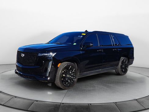 Used 2021 Cadillac Escalade ESV Sport Platinum image 3