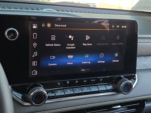 Used 2024 Chevrolet Colorado ZR2 w/ Technology Package image 19