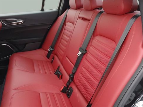 Used 2022 Alfa Romeo Giulia Sprint image 24