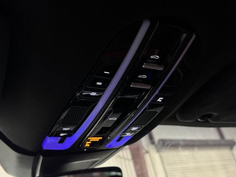 Used 2018 Porsche Panamera image 13