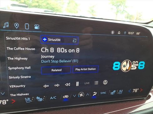 Used 2024 Chevrolet Traverse RS w/ LPO, Floor Liner Package image 26