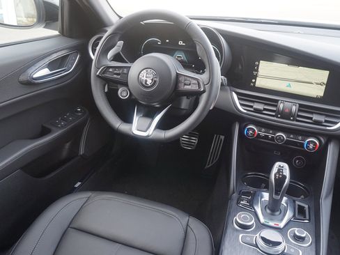 New 2024 Alfa Romeo Giulia Sprint image 29