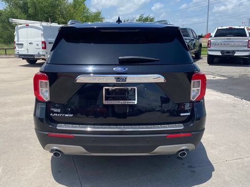 Used 2020 Ford Explorer Limited RWD image 4