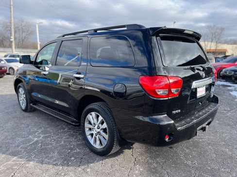 Used 2010 Toyota Sequoia Limited RWD image 3