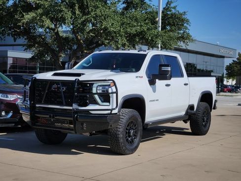 Certified 2024 Chevrolet Silverado 2500 ZR2 w/ Technology Package AWD/4WD image 2