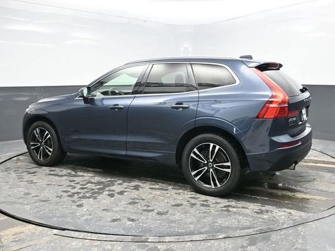 Used 2019 Volvo XC60 T6 Momentum w/ Advanced Package image 4