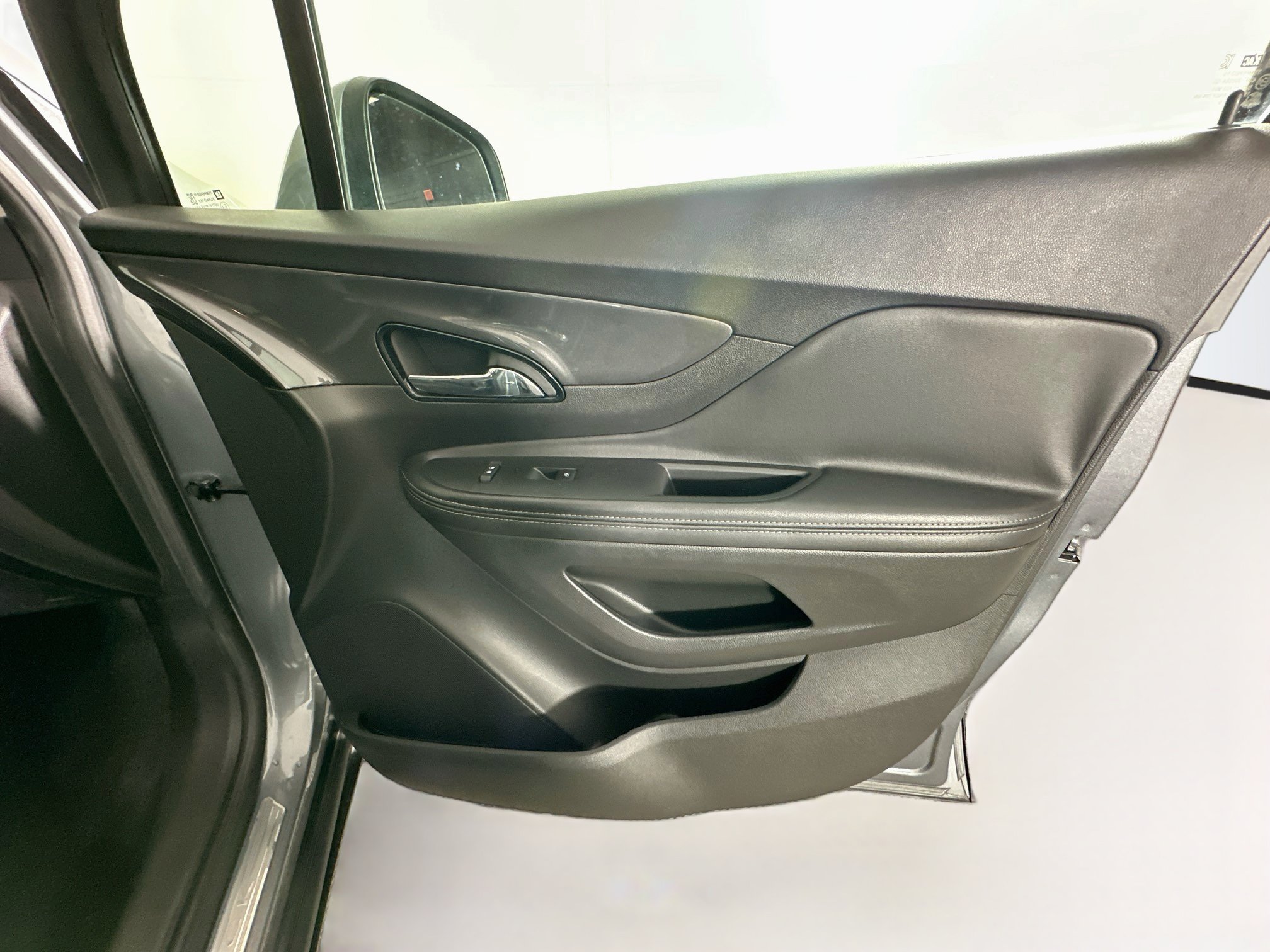 Used 2019 Buick Encore Preferred w/ Safety Package FWD image 30