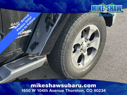 Used 2018 Jeep Wrangler Unlimited Sahara w/ Connectivity Group image 26