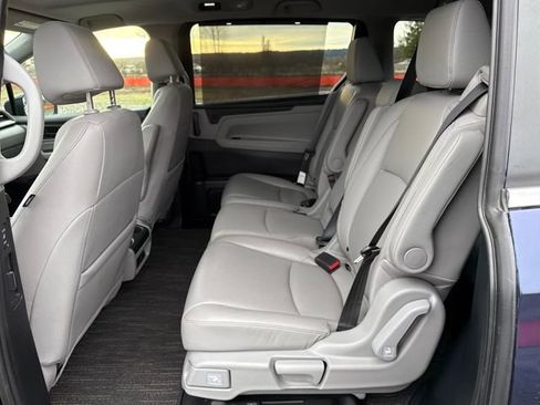 Certified 2023 Honda Odyssey EX-L image 14