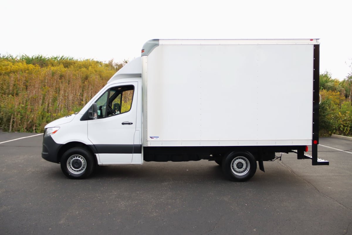 Used 2024 Mercedes-Benz Sprinter 3500 image 18
