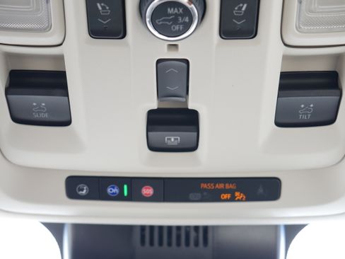 Used 2024 GMC Yukon Denali w/ Max Trailering Package image 38