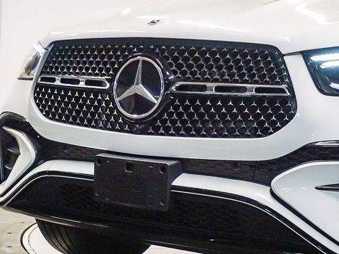 Used 2025 Mercedes-Benz GLE 450e 4MATIC image 8